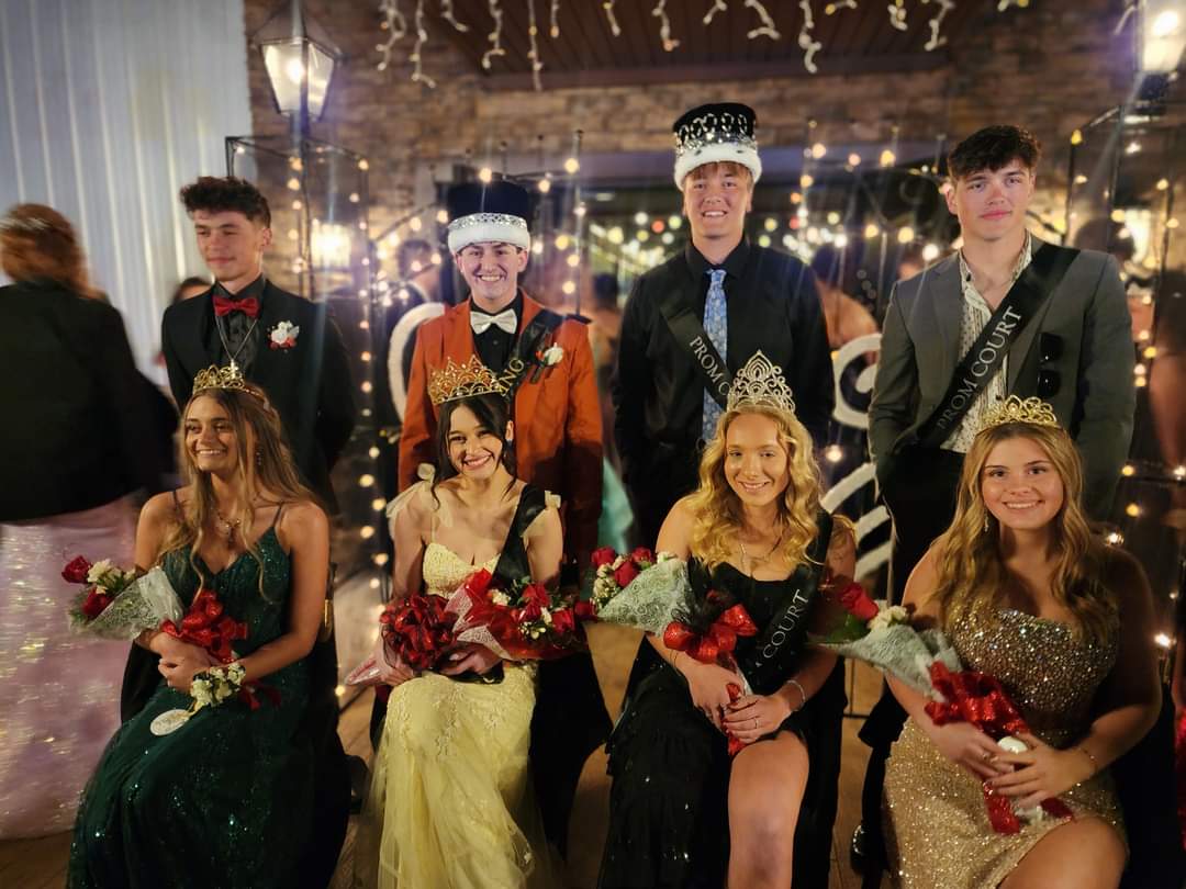 Back row (l-r): Gabe Brawley (1st runner up), Odie Jackson (King), Blake Coleman (Retiring King), and Jack Blair (2nd runner up)
Front Row (l-r): Lexie Gum (first runner up), Noelle Porter (Queen), Kaydence Gibson (Retiring Queen), and Morgan Blair (second runner up)
