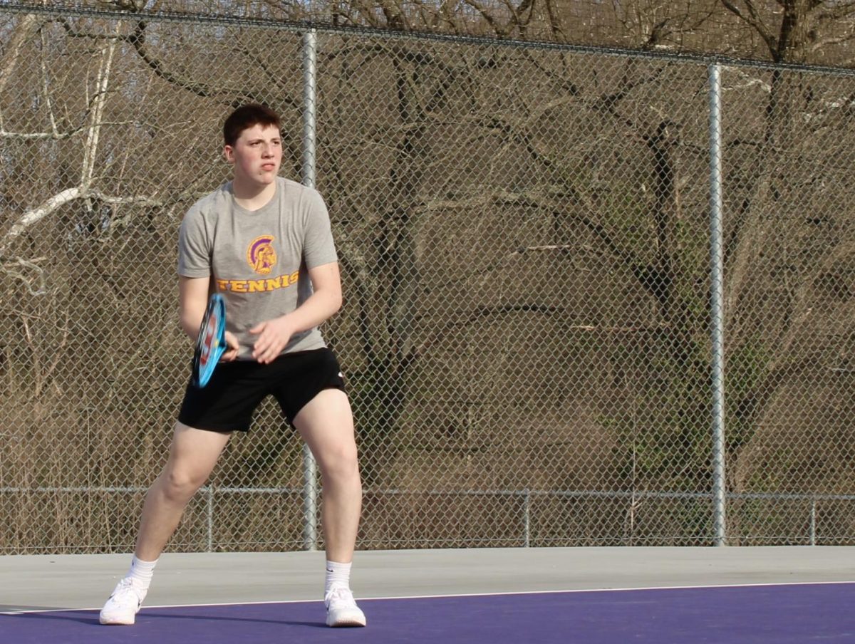 Freshman Micah Henson in a shot-ready stance 